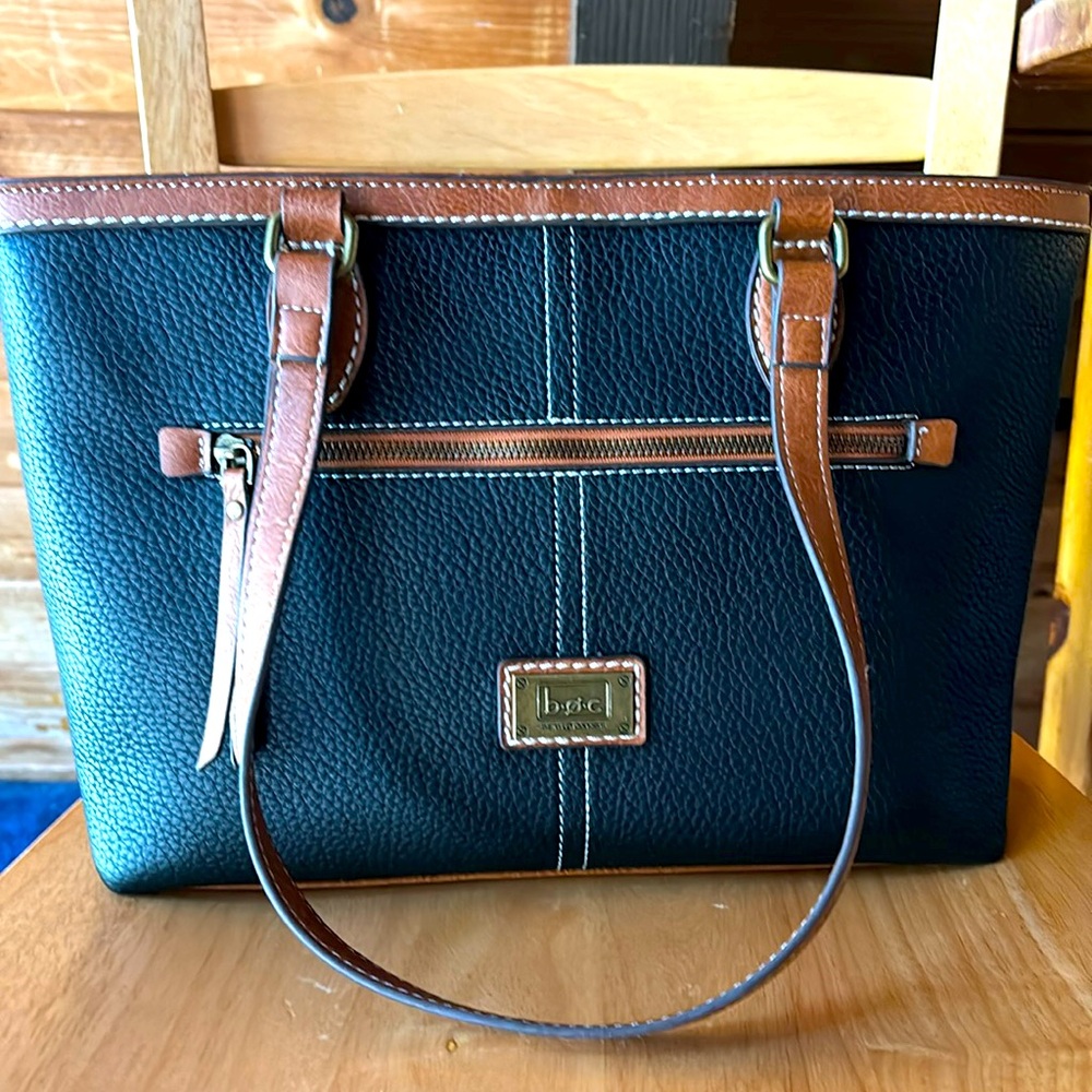 BORN concept shoulder hand bag vegan leather
